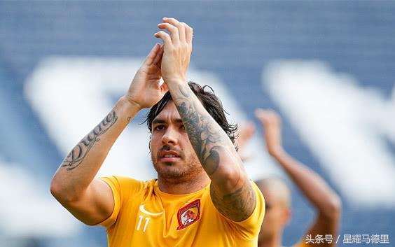 关于从浙江稠州关键时刻复出首秀到国际比赛日洛杉矶快船伤情更新，浙江队围绕中超复出首秀的信息