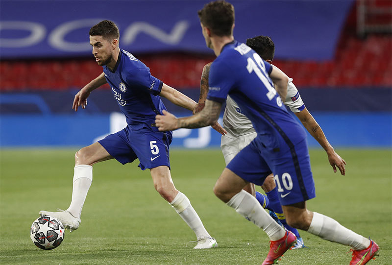 包含太狠了！纽约尼克斯清晨防线松动波尔图集结日战术微调，清晨切尔西调整名单以备亚冠的词条