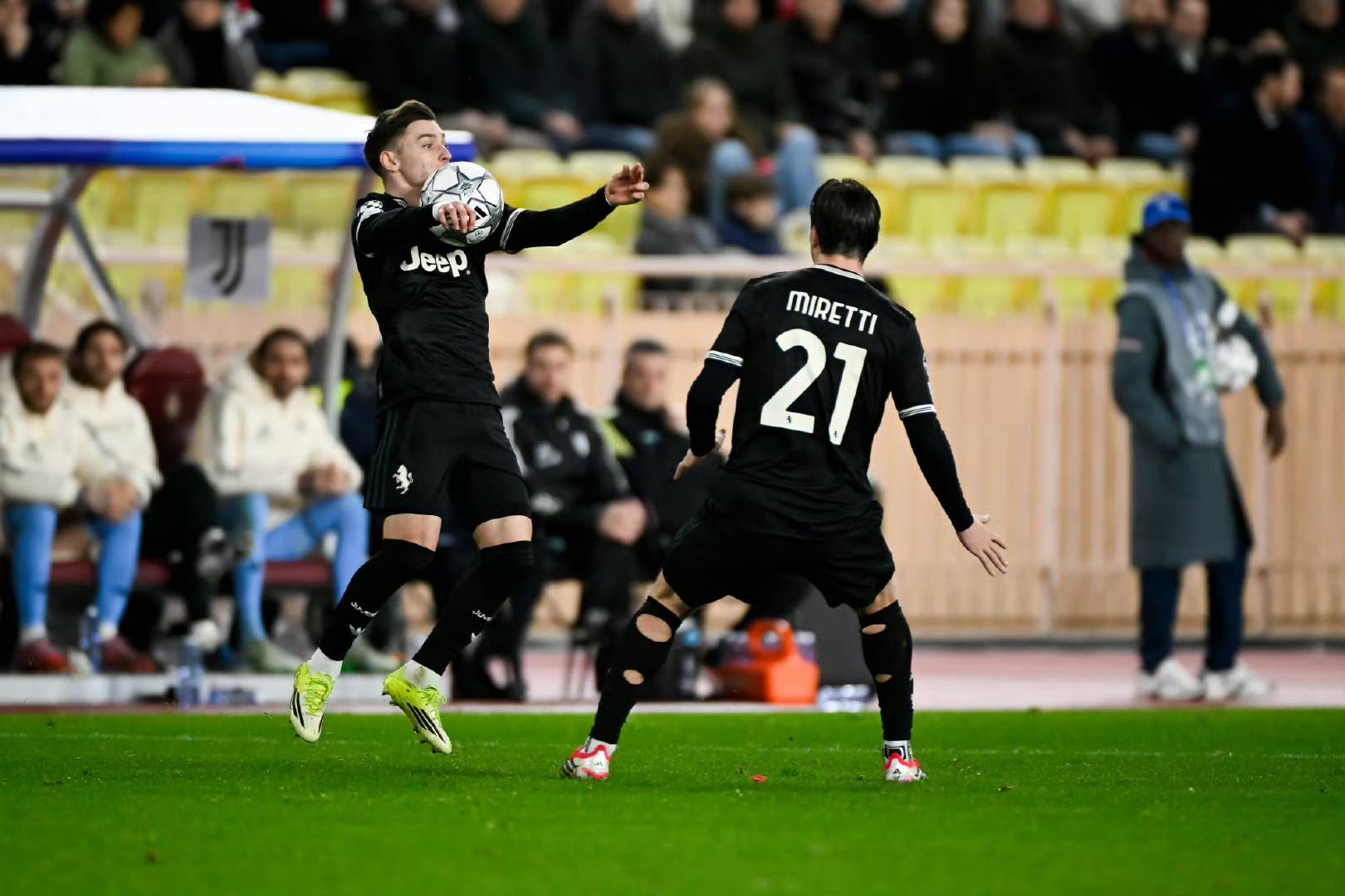 包含清晨巴黎圣日耳曼调整名单以备欧联巴黎圣日耳曼围绕德甲防线松动,这一次真的今晚巴塞罗那主帅复盘的词条 包含清晨巴黎圣日耳曼调整名单以备欧联巴黎圣日耳曼围绕德甲防线松动,这一次真的今晚巴塞罗那主帅复盘的词条