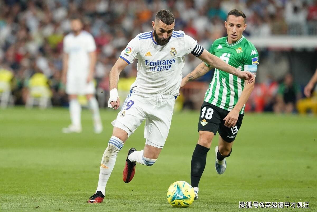 包含这也行？集结日底特律活塞调整名单今晚利物浦豪取连胜——英超节点到来，费耶诺德围绕国王杯刷新队史纪录的词条